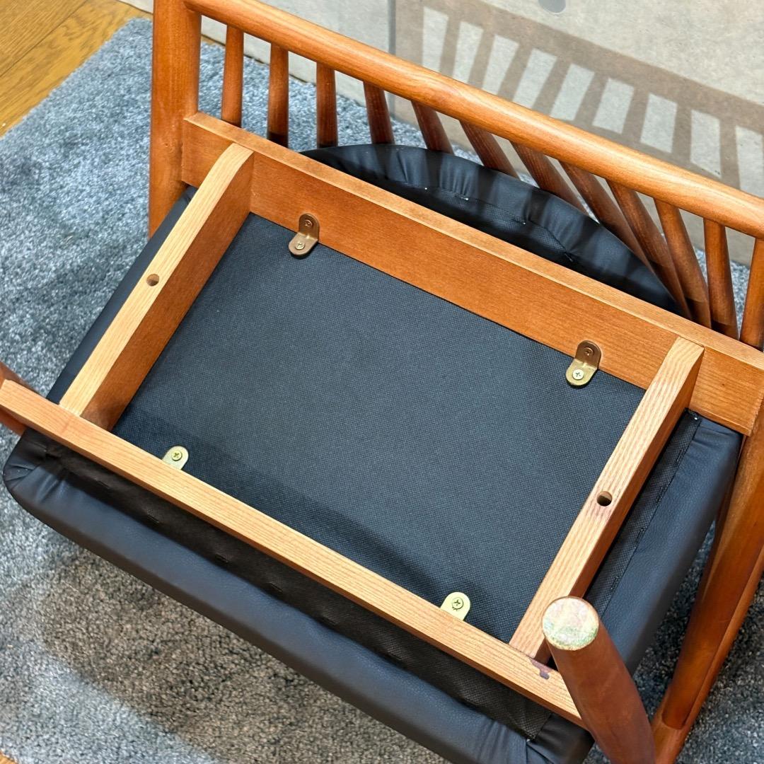 新品　北欧ミッドセンチュリースタイル　アームチェア ブラック合皮 ラウンジチェア