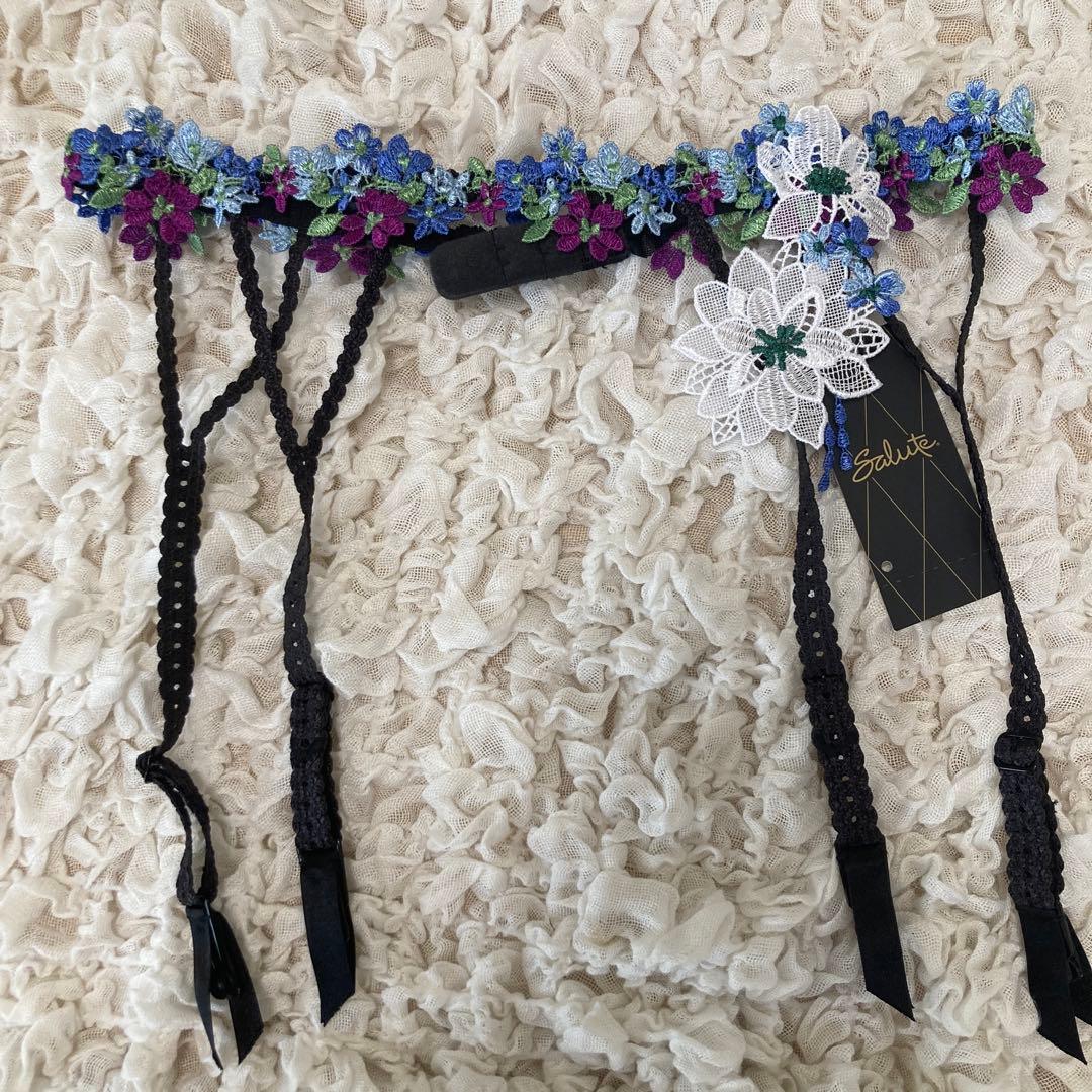 ワコール サルート E65 ソング ガーター　M 3点セット　クリスマス