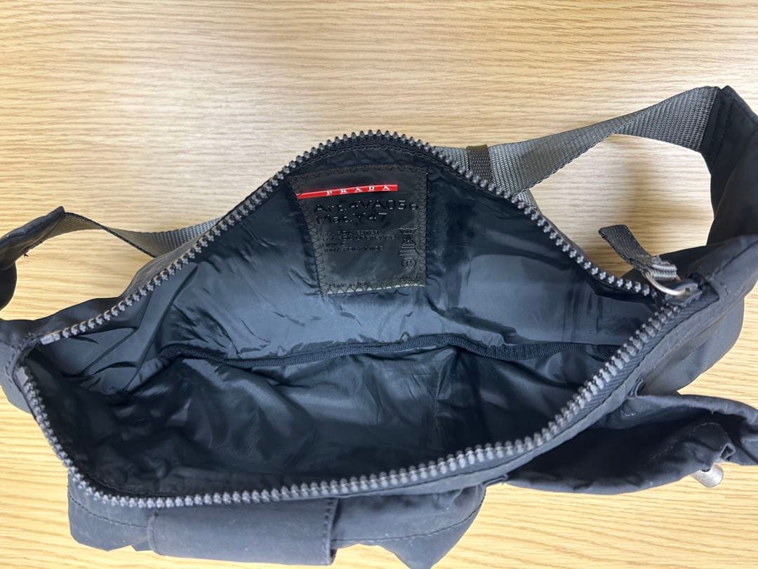 【白タグあり】PRADA プラダスポーツ ショルダーバッグ　ナイロン