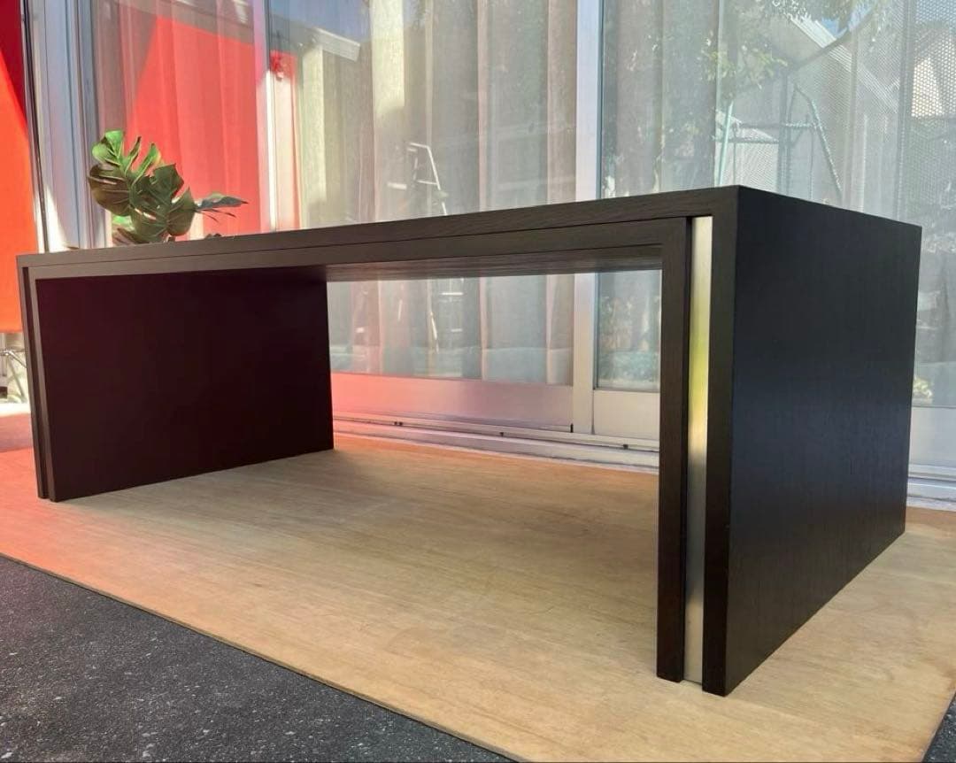 FLACE フレイス　コーヒーテーブル　ミルリーフ 27万　シンプルモダン　北欧