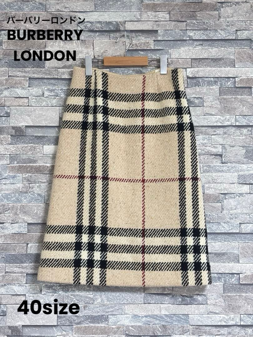 バーバリー ツイード　メガチェック　ミモレ丈　台形 膝下 ベージュ ウール