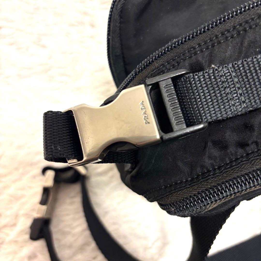 PRADA ショルダーバッグ ウエスト 2way ナイロン 三角ロゴ 黒