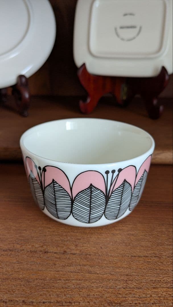 美品 マリメッコ ケスティト ピンク 食器セット（プレート2、カップ、ボウル）