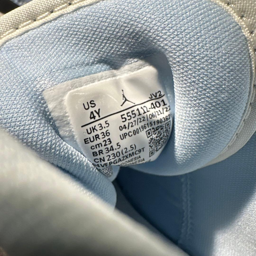 海外発売　AIR JORDAN 1 ミドル　23.0cm 未使用品