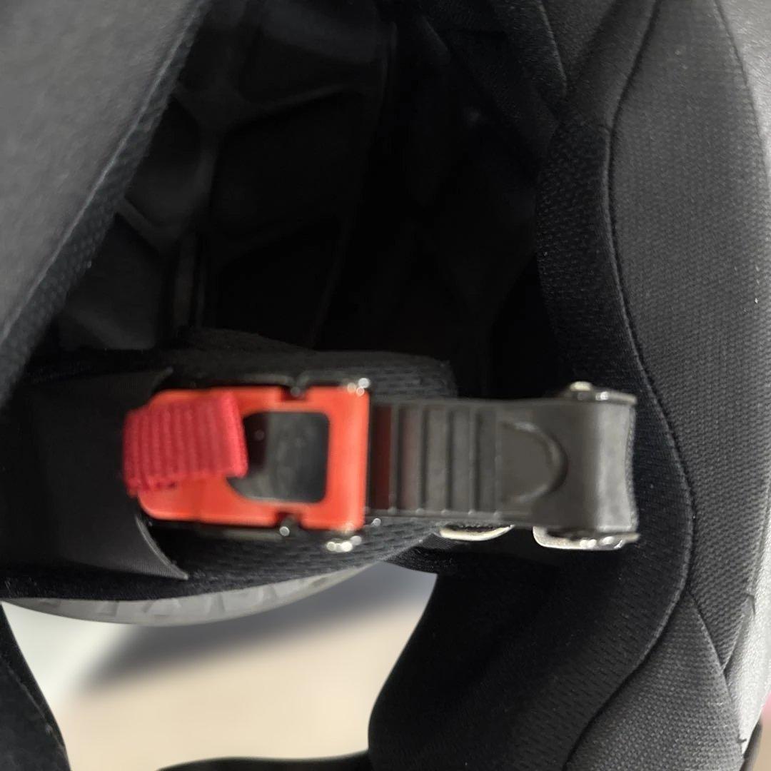 送料無料Kabuto SHUMA フルフェイスヘルメット ホワイト　Mサイズ