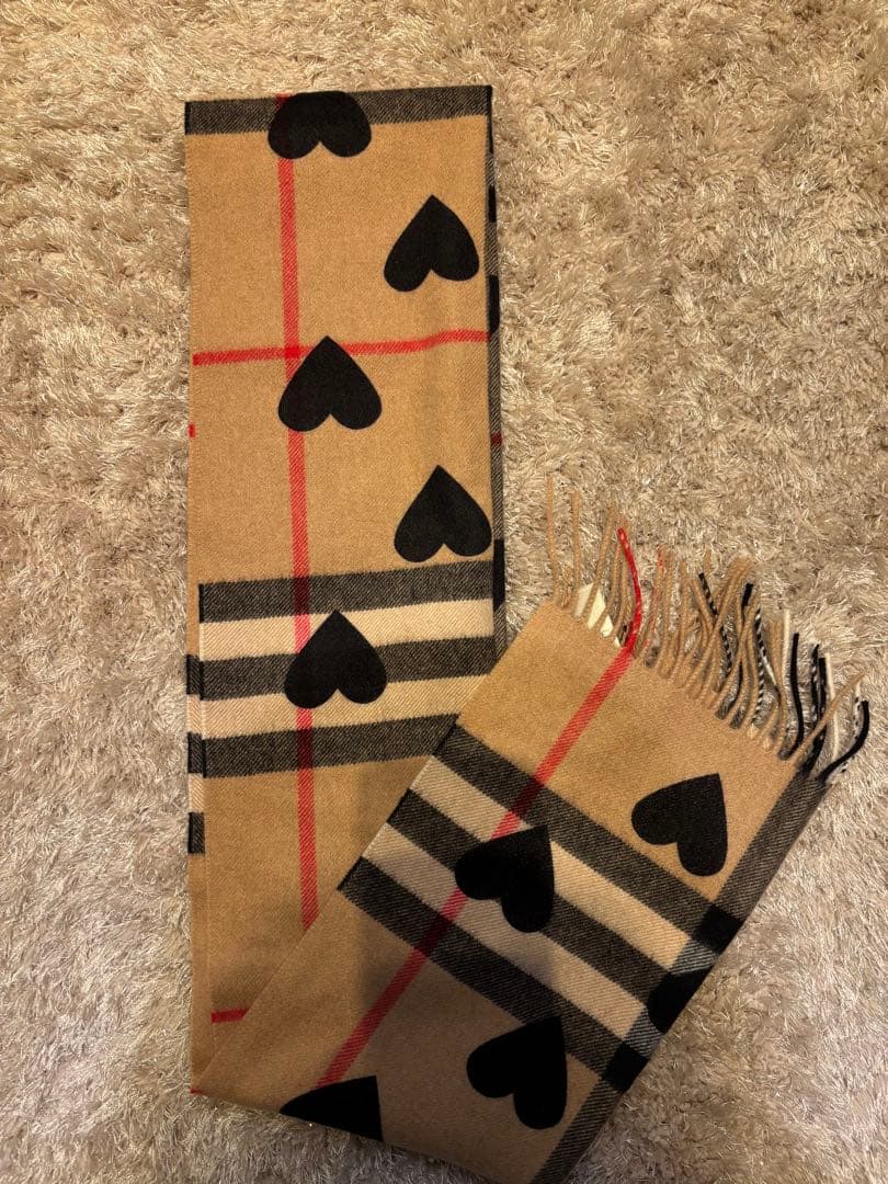Burberry ハート柄マフラー　ベージュ　美品
