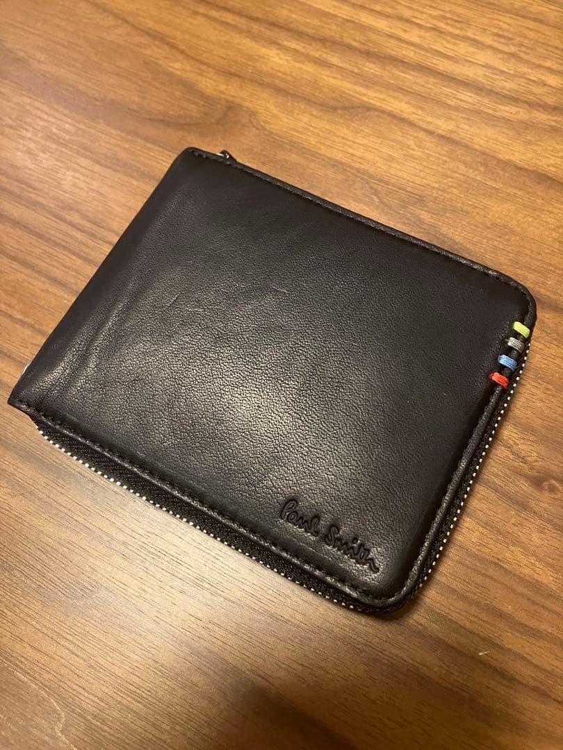 値引きしました　Paul Smith 黒 レザー 二つ折り財布
