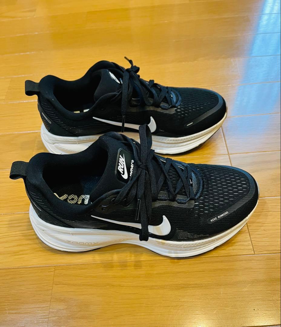Nike ランニングシューズ・ズームボメロ18・ブラック・美品