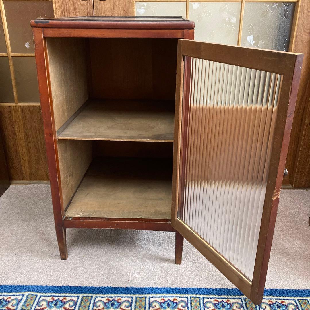 アンティーク　ガラス戸棚