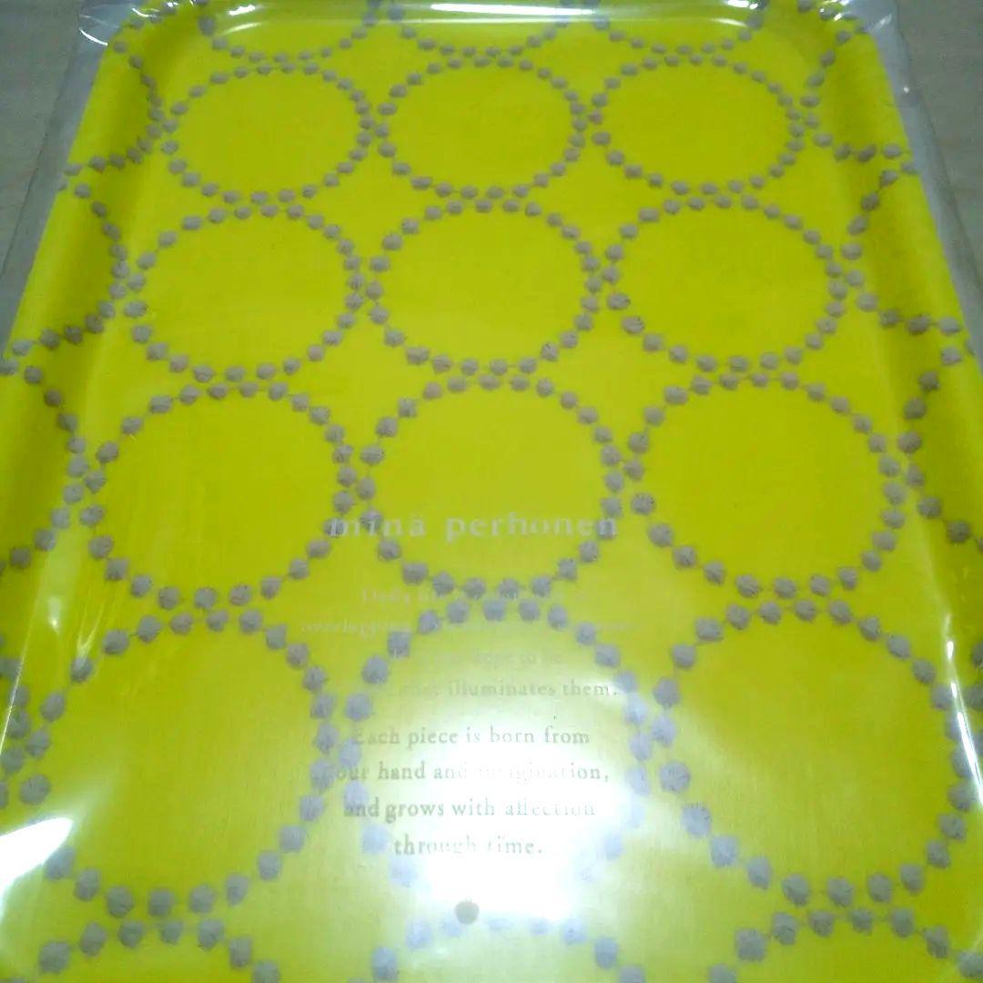 再値下げしました【新品未使用】ミナペルホネン 天然木 タンバリンのトレイ 2枚