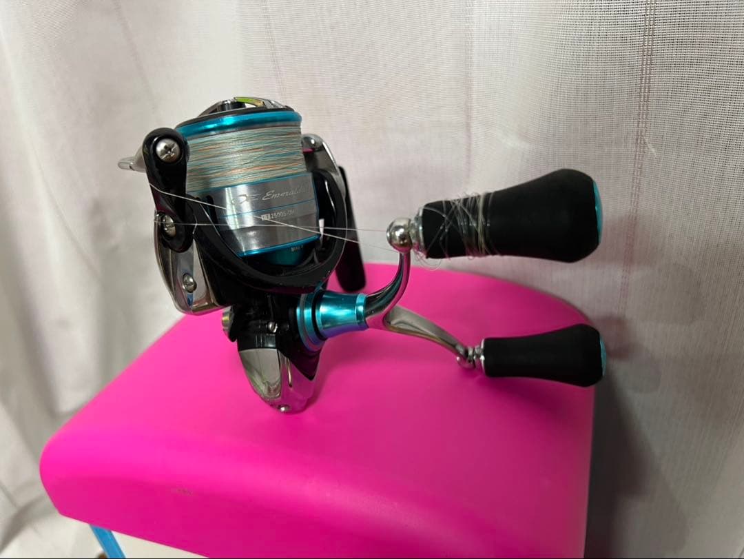 エメラルダスリール エギングリール