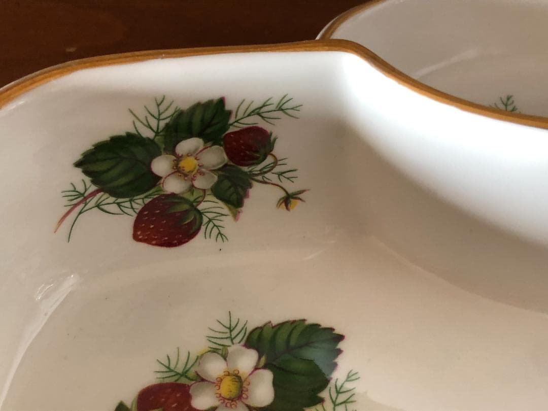 ストロベリーバスケット 3点セット ☆ ハマースレイ