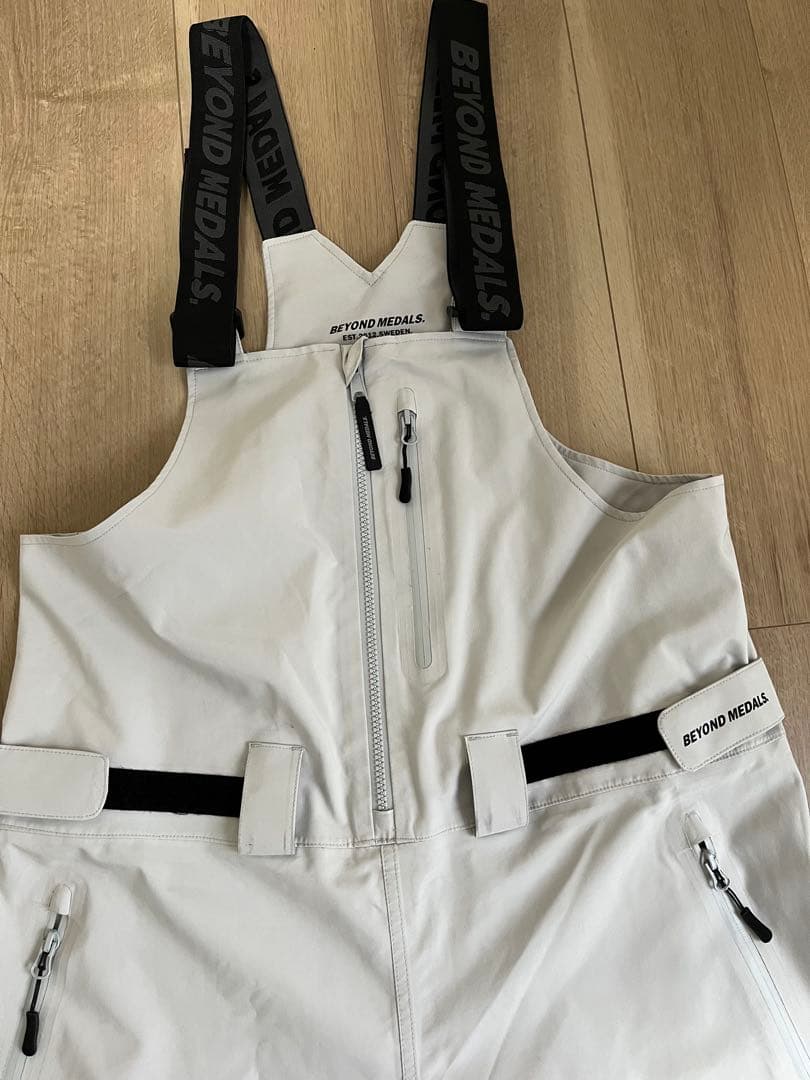 23-24 BEYOND MEDALS TECH JACKET＋BIB PANT