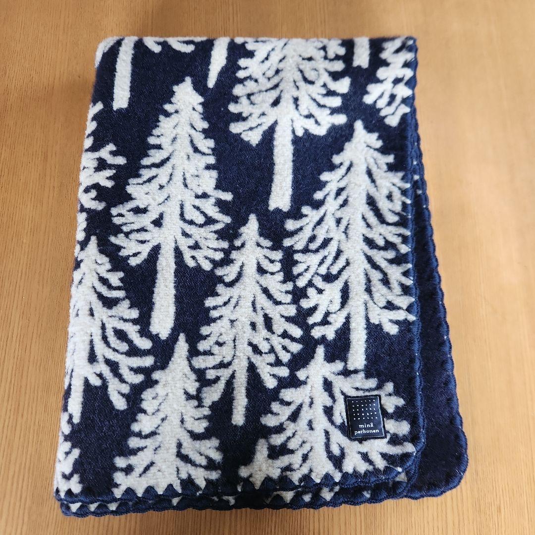 ミナペルホネン　metsä ブランケット　ネイビー