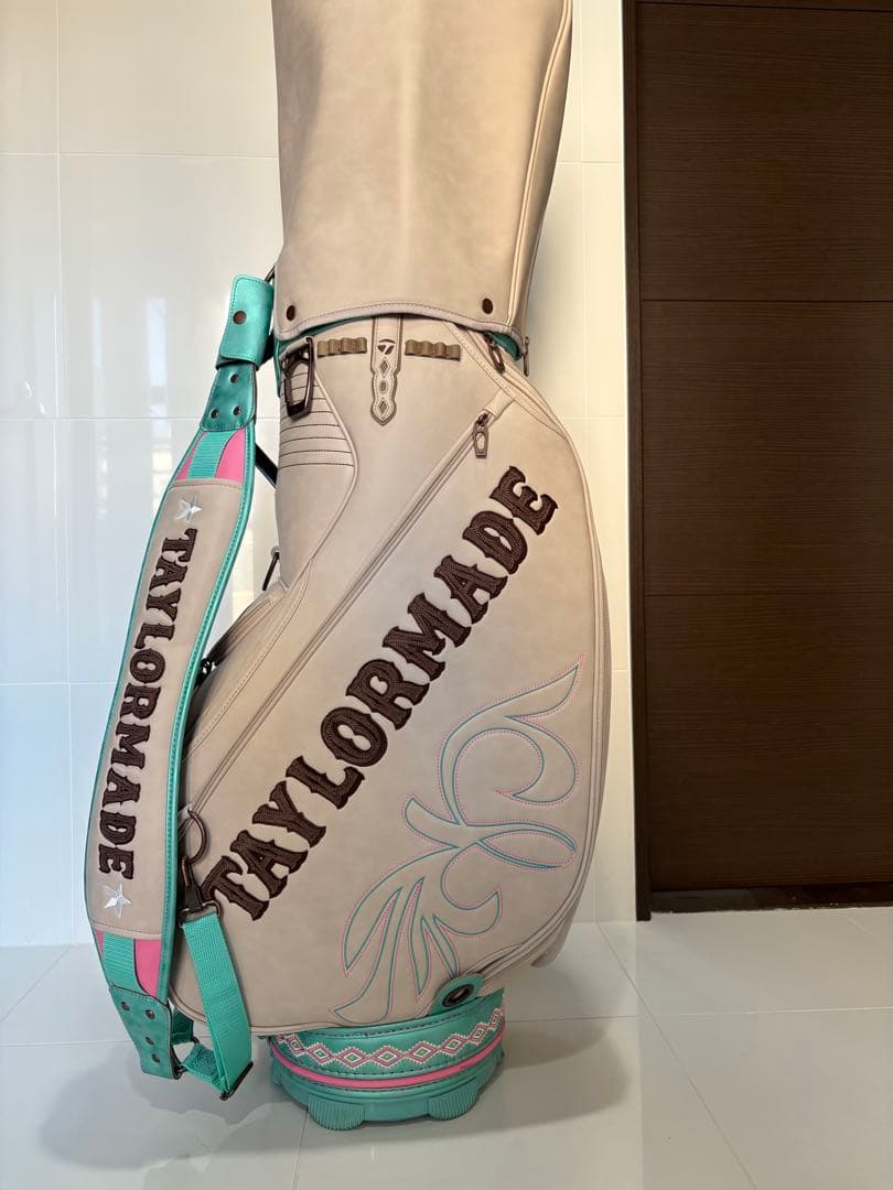 ☆テーラーメイド限定スタッフバック☆キャディバッグ☆ヘッドカバー付き