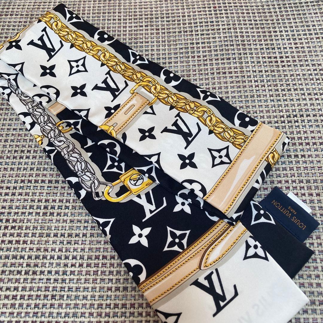 LOUIS VUITTON ★バンドーモノグラム コンフィデンシャル　スカーフ