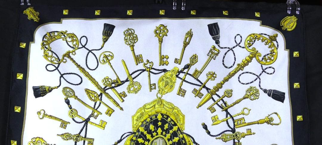 美品　HERMES エルメス　大判スカーフ　カレ90　 D561