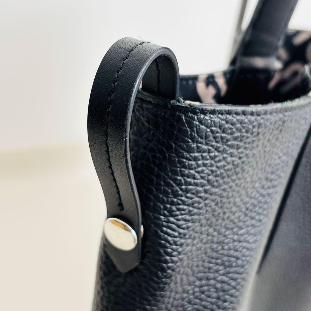 2721【美品】FURLA 本革 トートバッグ レザー A4収納 リバーシブル