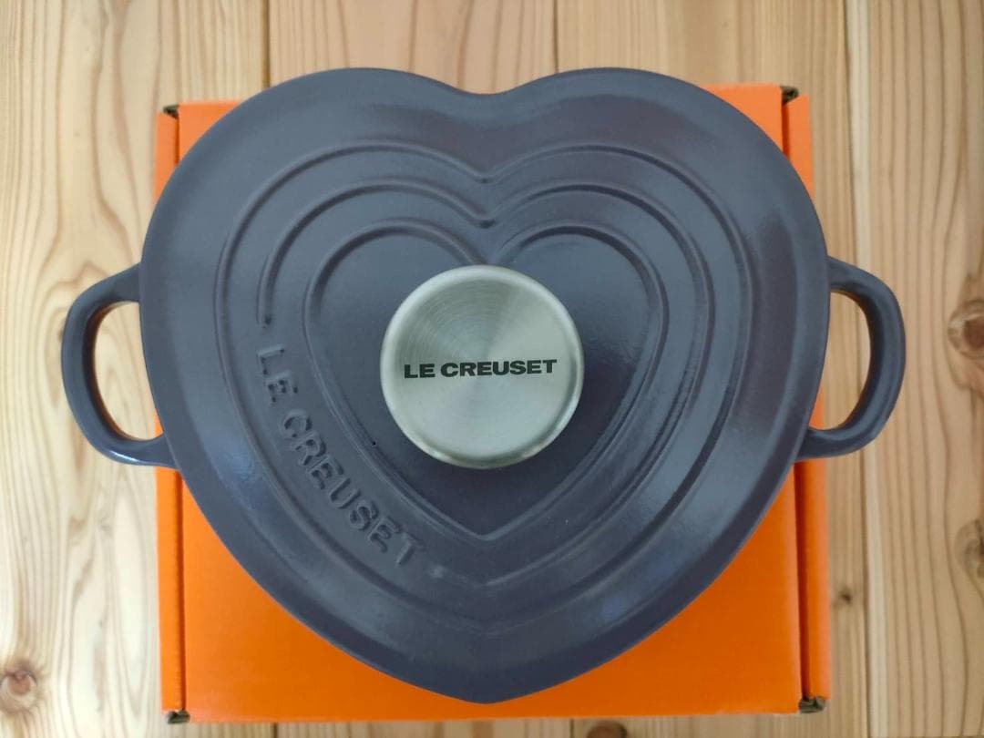ルクルーゼ　ダムールディッシュ　ハート　ハート型鍋　浅鍋　両手鍋