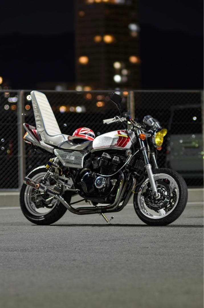 CBX400F墓石三段シート、XJR対応