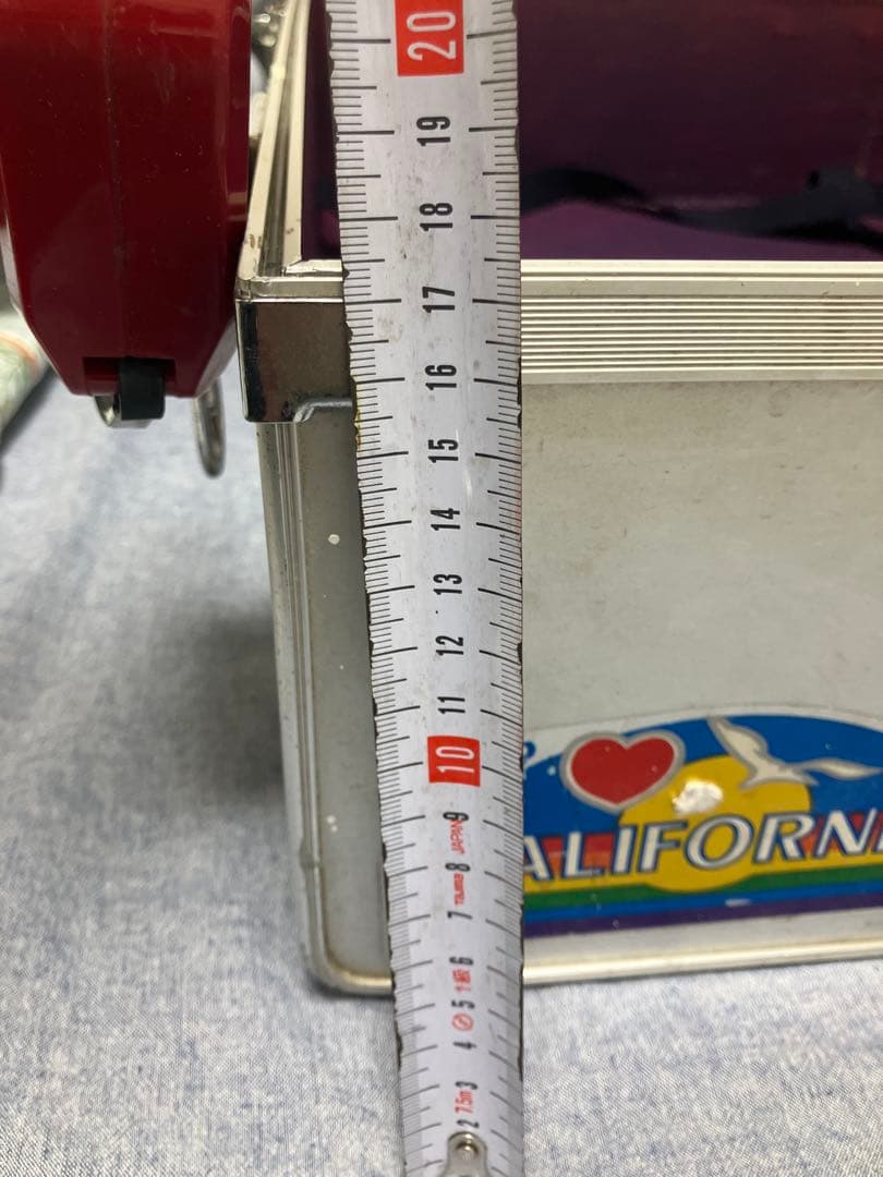 サ*リ様 ジュラルミン製スーツケース　アルミ合金　レア　ビンテージ