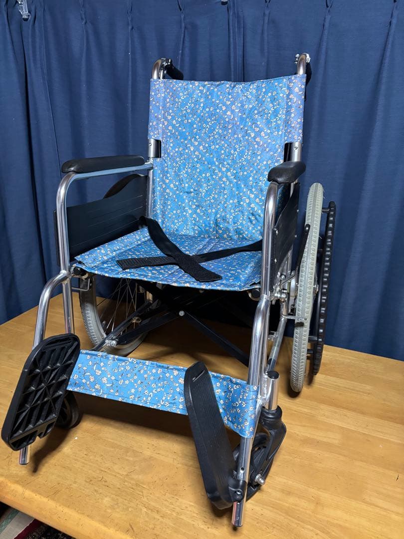 介助式車椅子　マキライフテック車いす