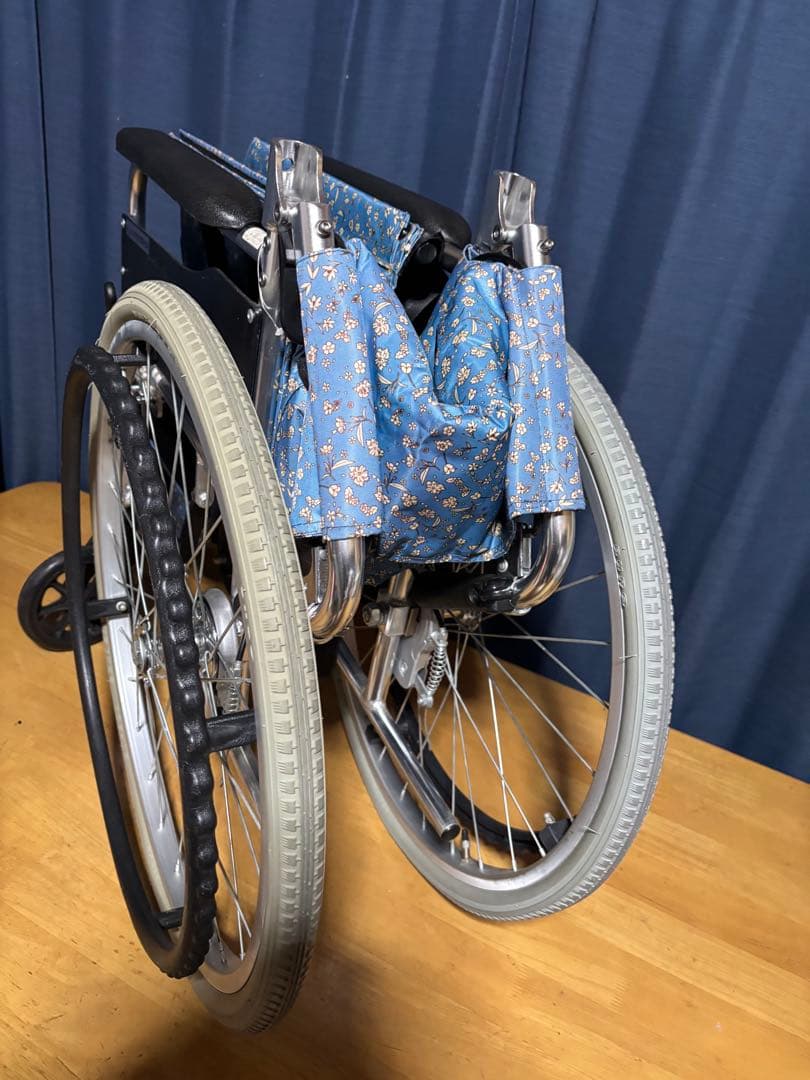 介助式車椅子　マキライフテック車いす