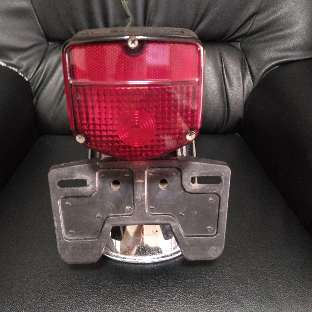 CB400t hawk純正フェンダー　テール