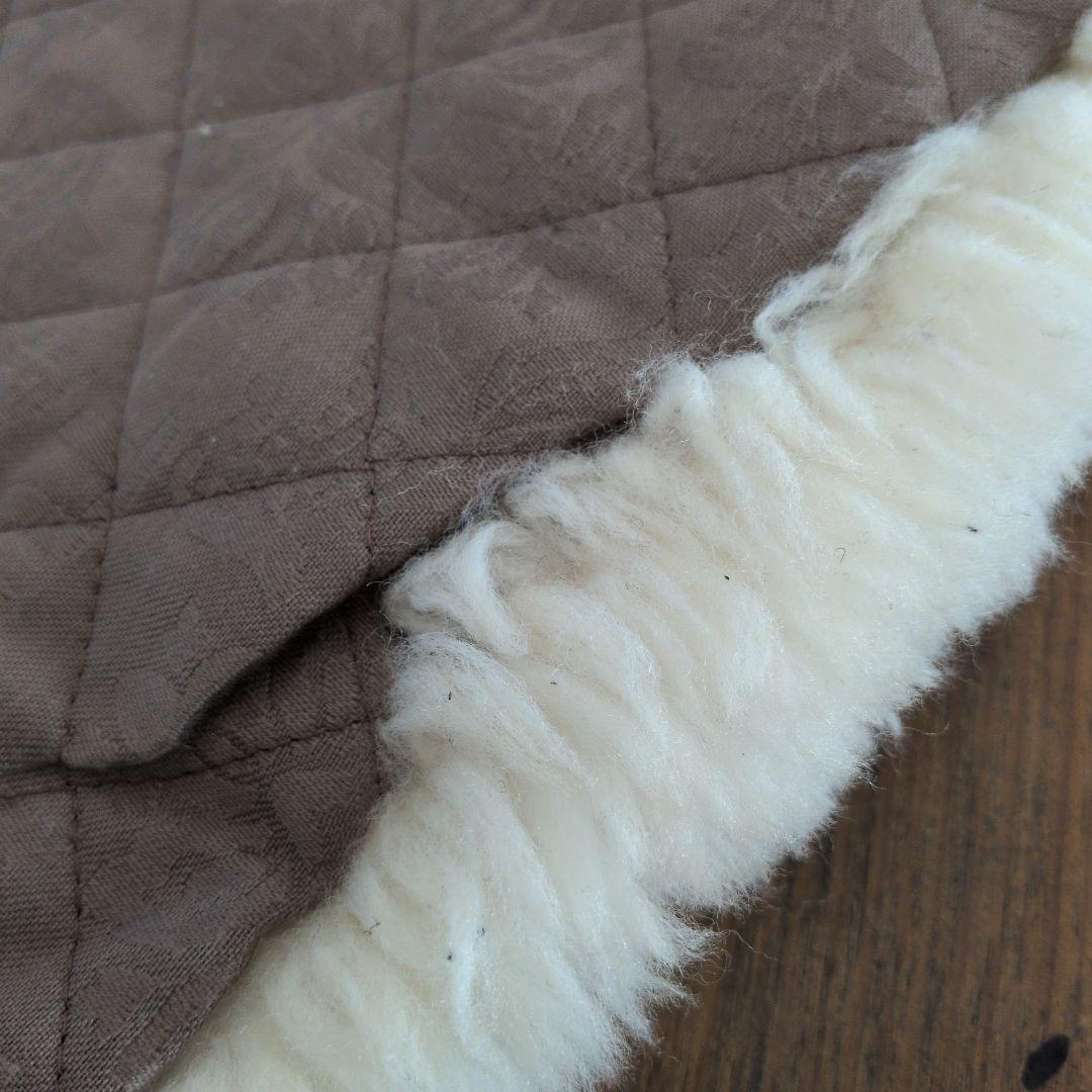 東洋羽毛シングルベッド敷きパッド ムートン　あったかい　アイボリー色