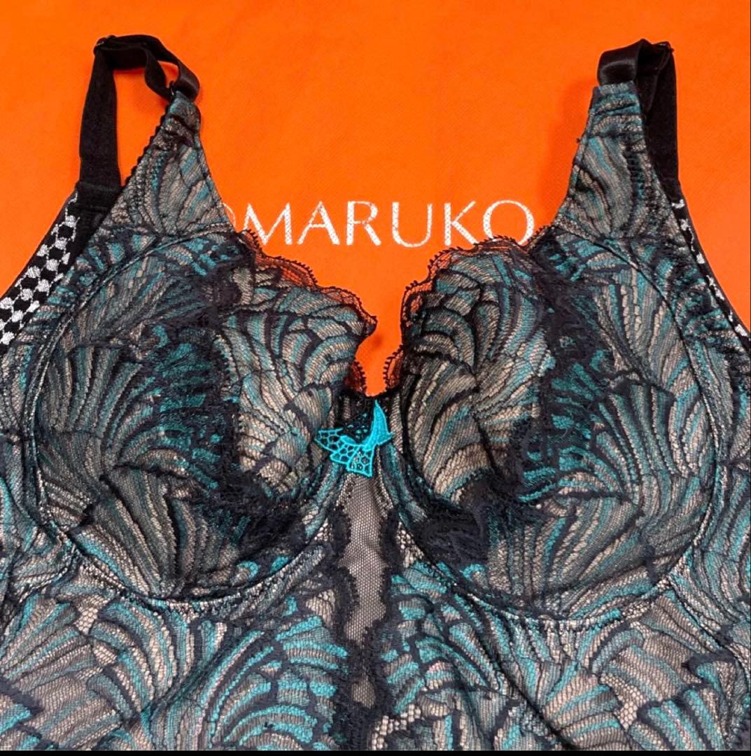 【極美品】補正下着　マルコ カリーユ フルカップボディスーツ　B75L