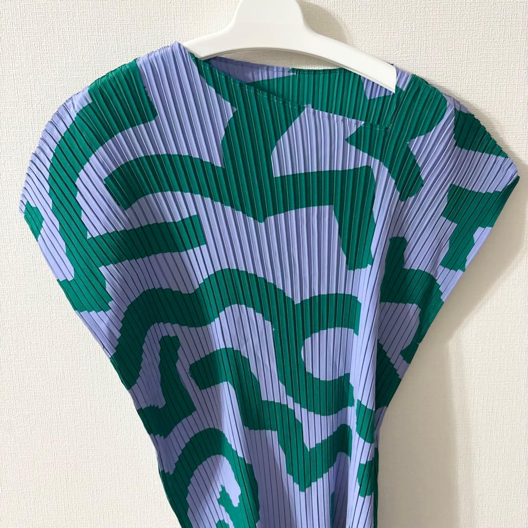 新品タグ付 ISSEY MIYAKE イッセイミヤケ 半袖 プリーツ カットソー
