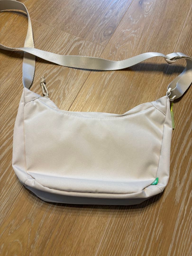 THE NORTH FACE キッズ ショルダーバッグ　クリームベージュ