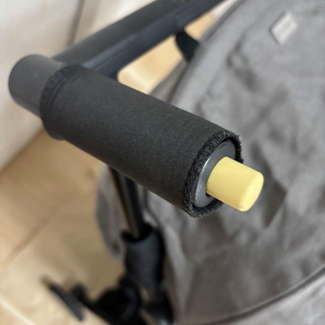 サイベックス リベル　ベビーカー　コンパクト　軽量　グレー