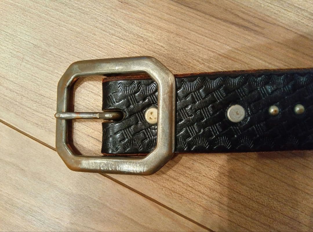 HTC★スタッズベルト 34