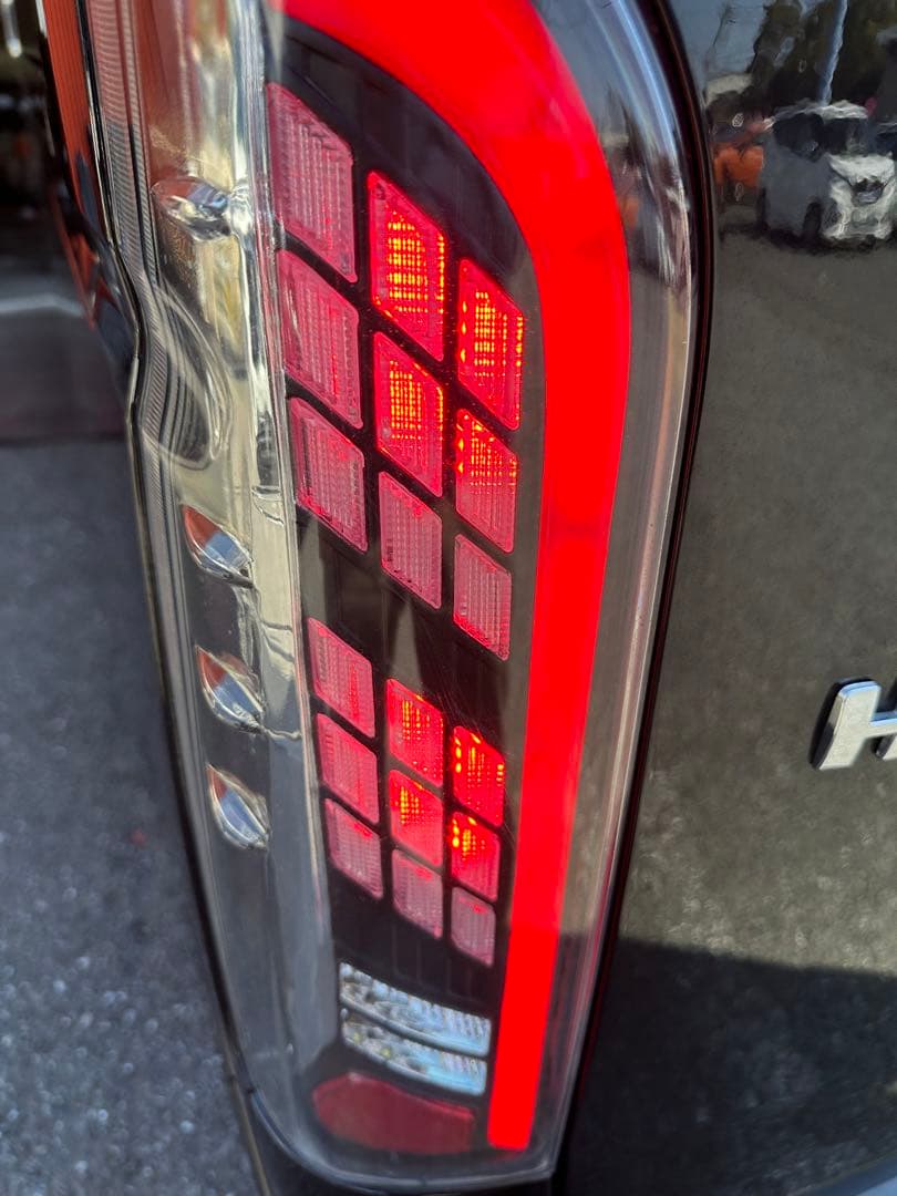 ハイエースLEDテールレンズ