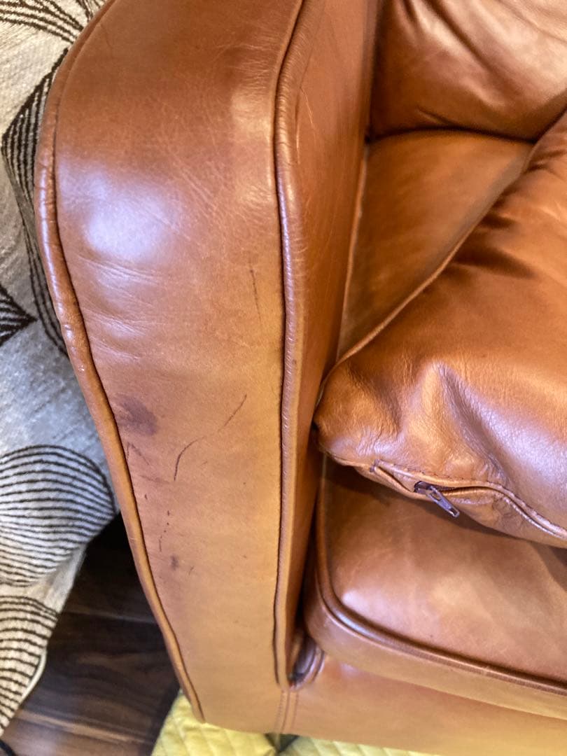 アクタス　レザーソファー