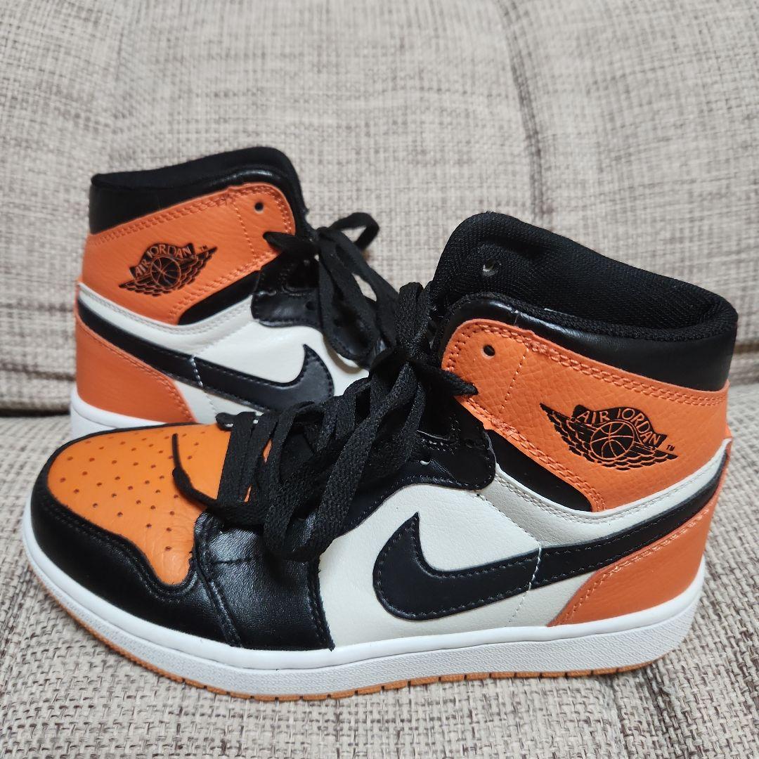 NIKE Air Jordan 1 シャッタードバックボード 23.5