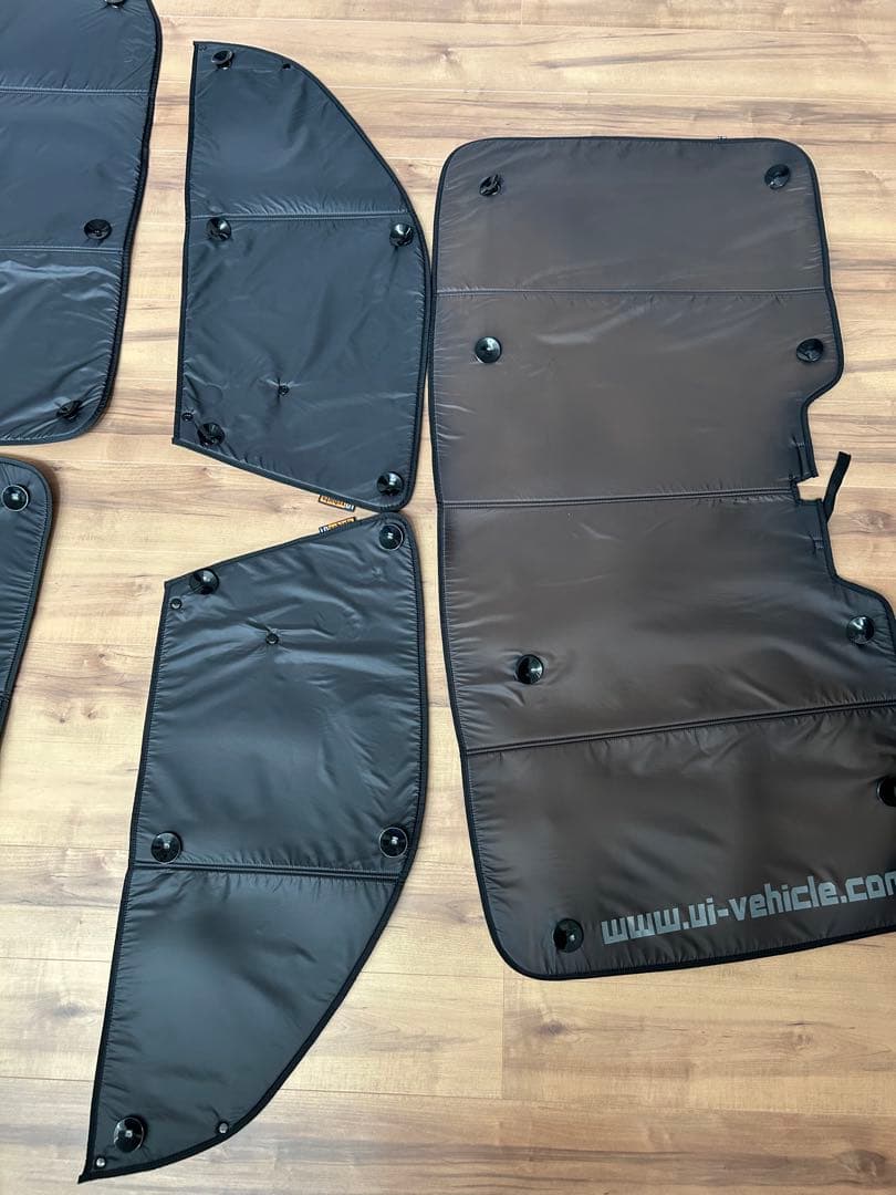 UI Vehicle 内装品 黒 収納袋付き