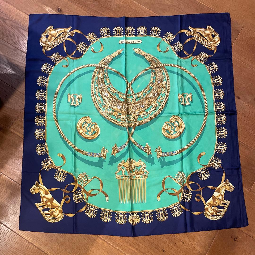 HERMESカレ90 黄金の騎士 スカーフ