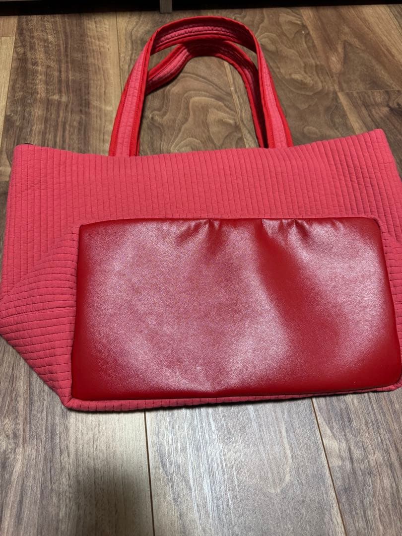 ファミリア　ピオヌンナル　バッグ　ハワイ　レッドRD