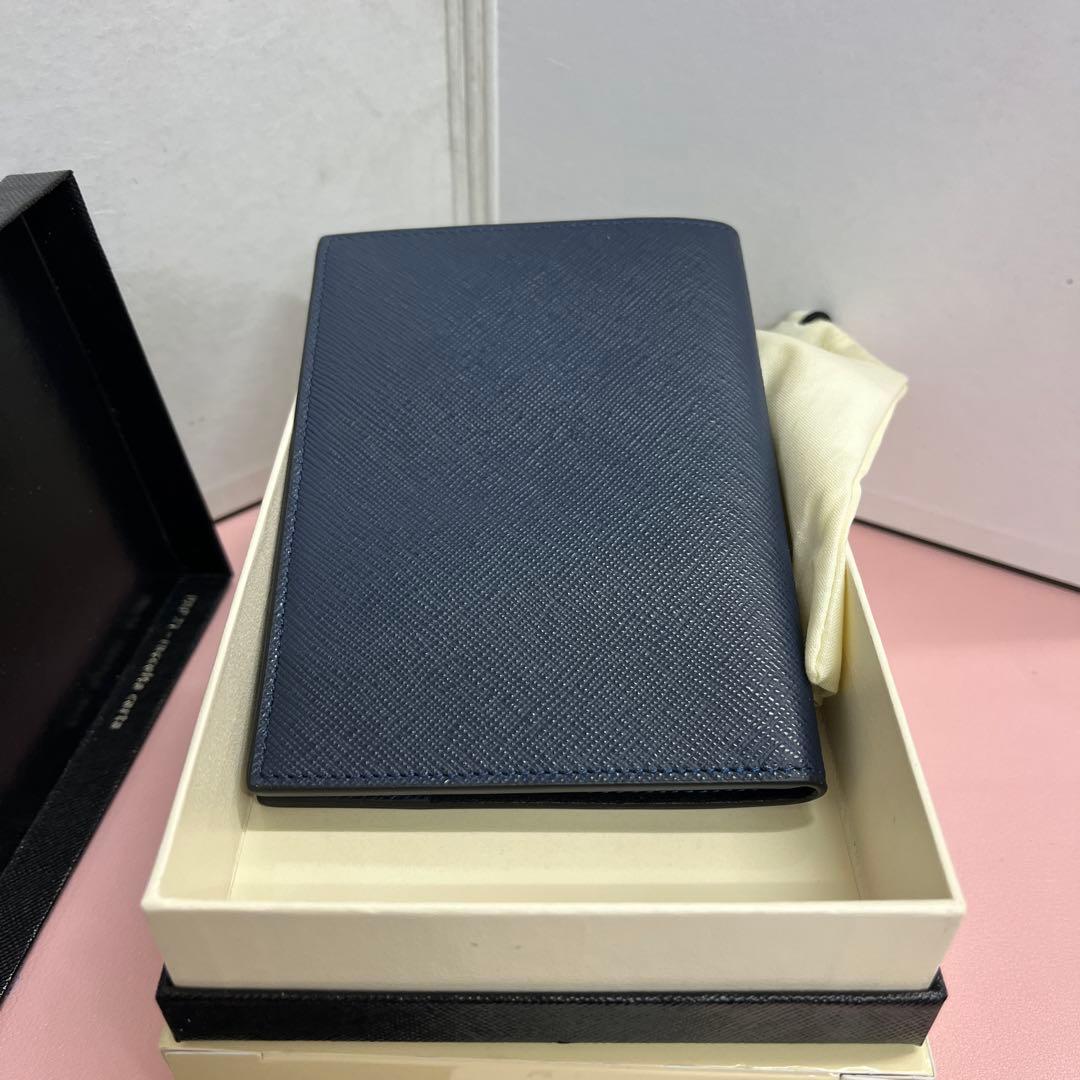 【期間限定価格】MONTBLANC Passport Holder
