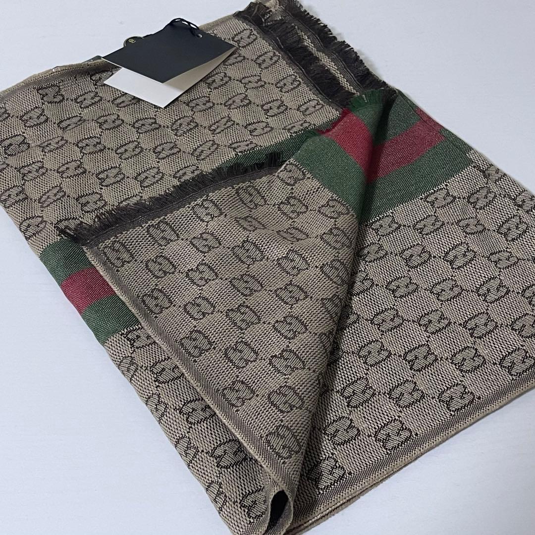 タグ付き GUCCI マフラー GGパターン