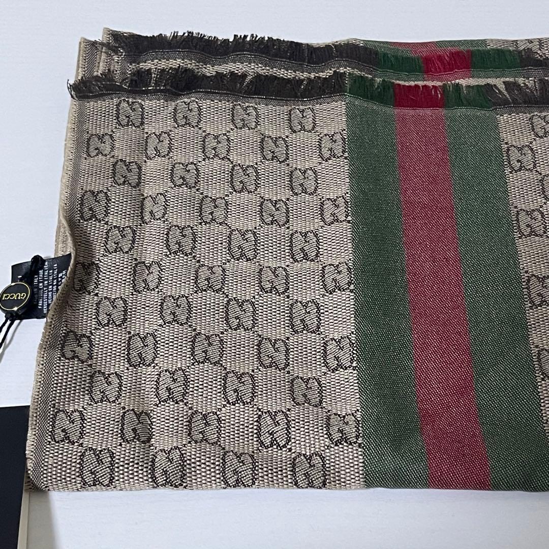 タグ付き GUCCI マフラー GGパターン