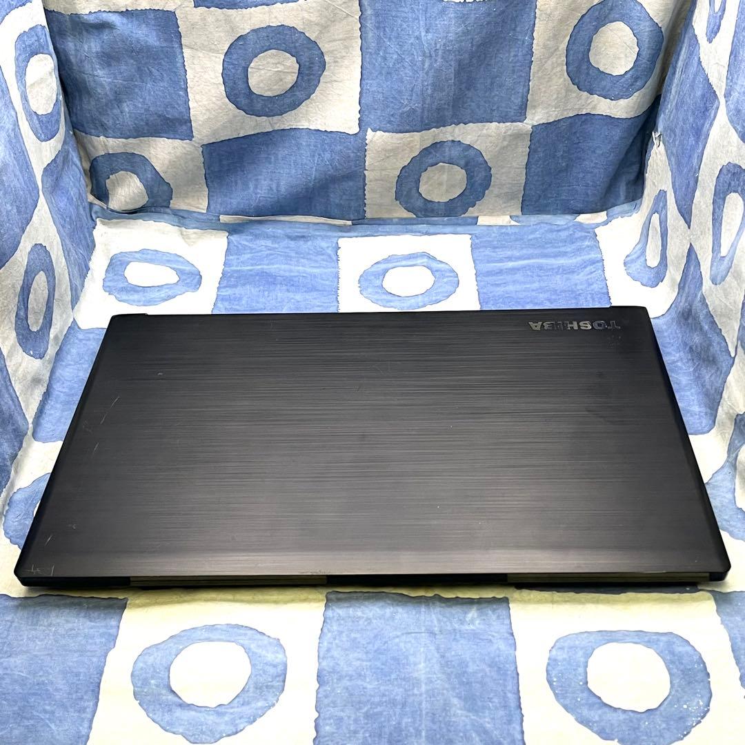 すぐ使える！快適SSD☆シックな黒ノートパソコン♪カメラ付き！Windows11