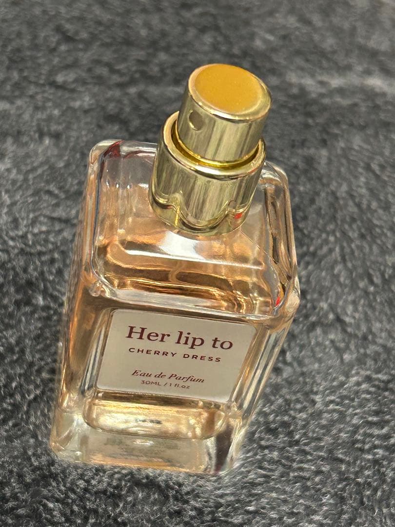 Her lip to チェリードレス 香水