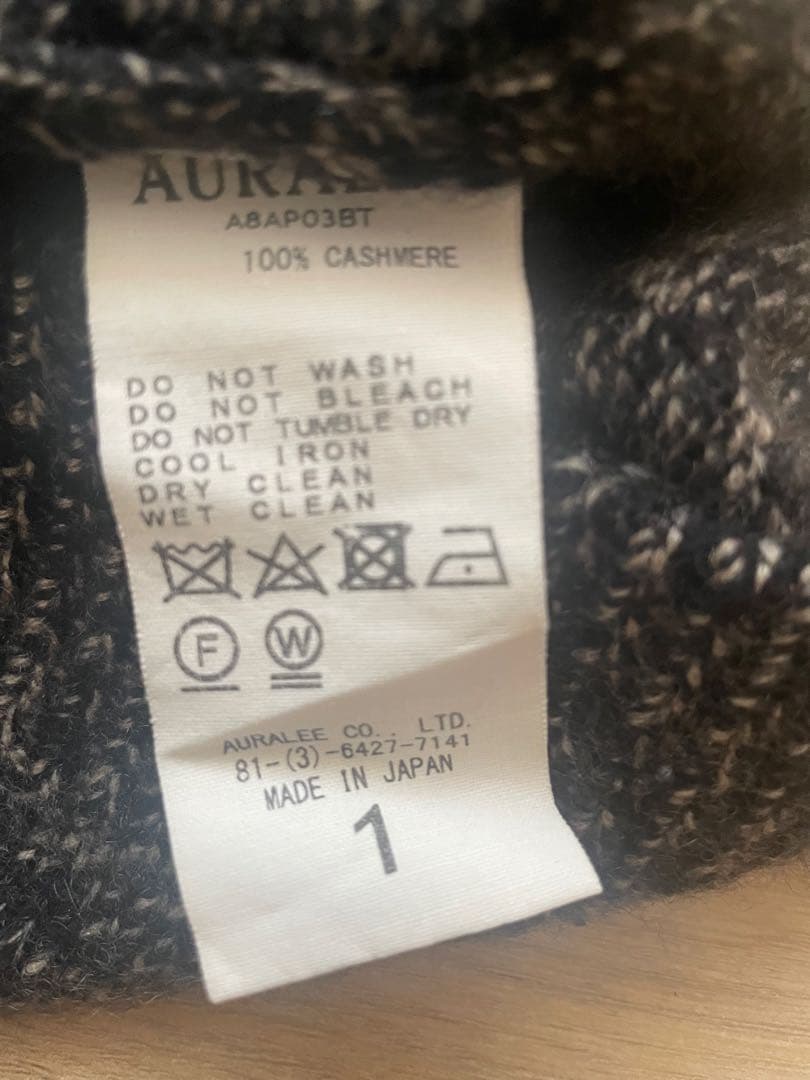 美品！希少！AURALEE 100%カシミヤ セーター