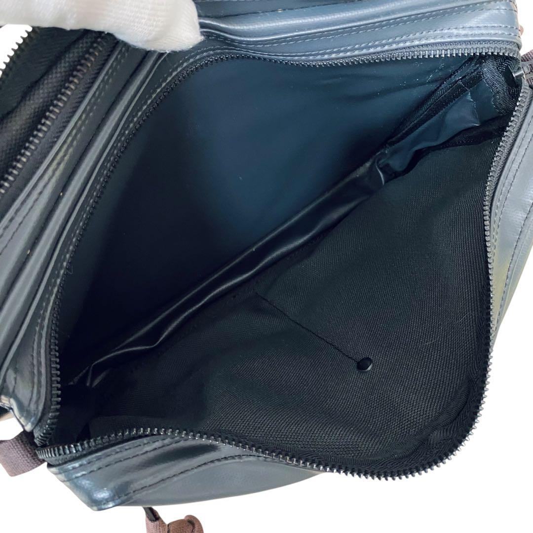 LUGGAGE LABEL ラゲッジレーベル【美品】ライナーショルダーバッグ 赤