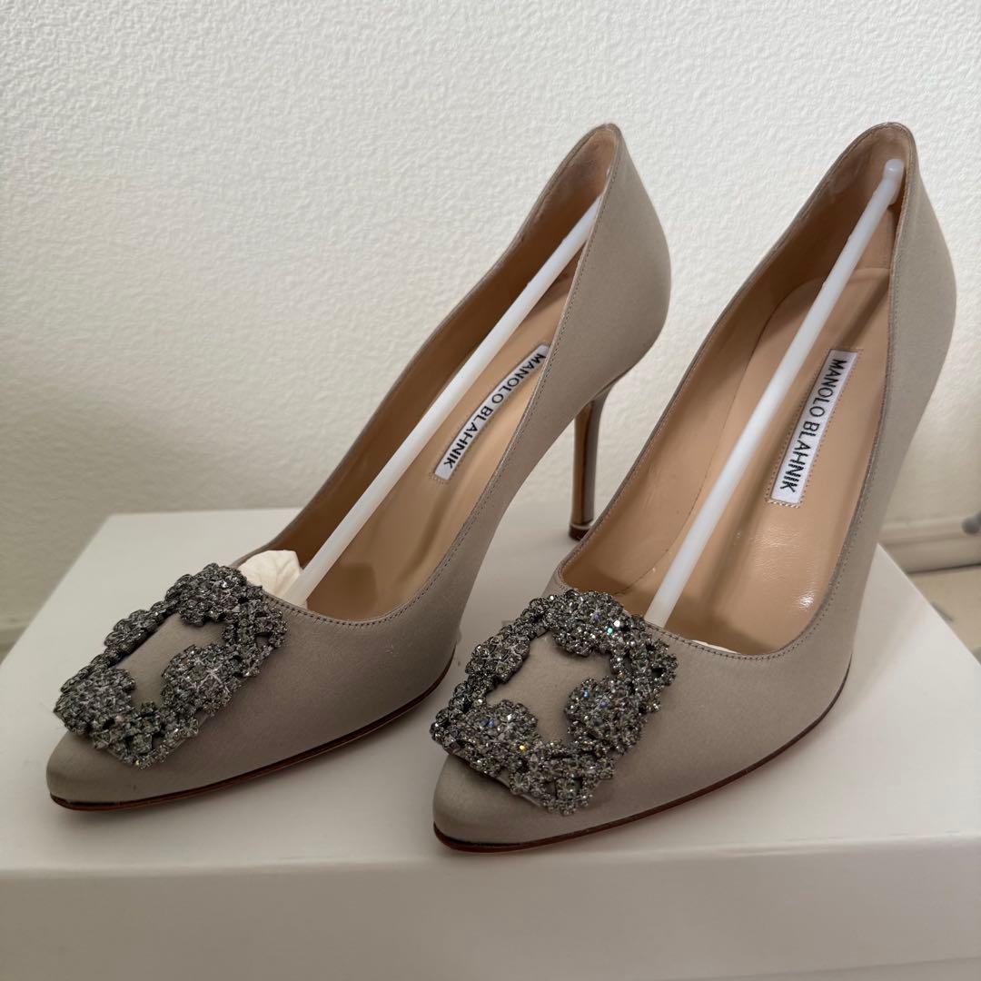 【値下げ】マノロブラニク ハンギシ(ライトグレー)