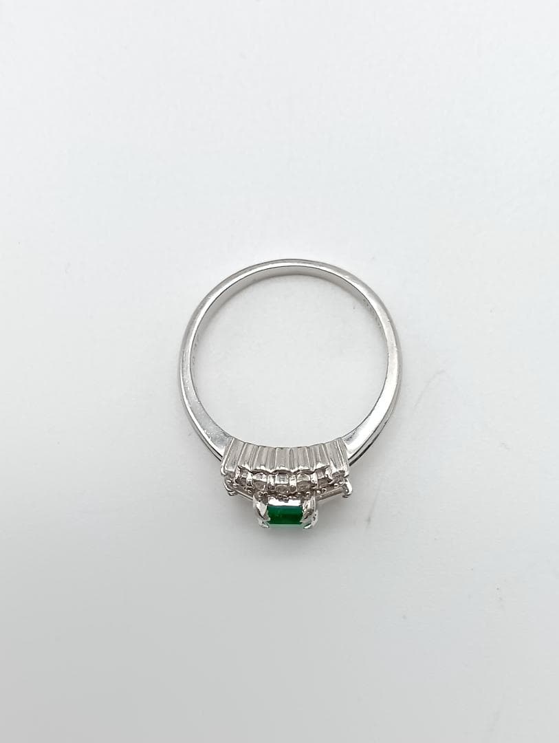 リング　Pt900　エメラルド　ダイヤモンド　鑑別書付き　指輪　総重量5.9g