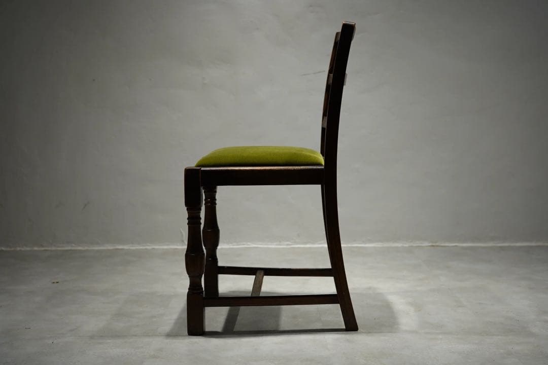 イギリスアンティーク　ダイニングチェア1930年代 オーク材　椅子